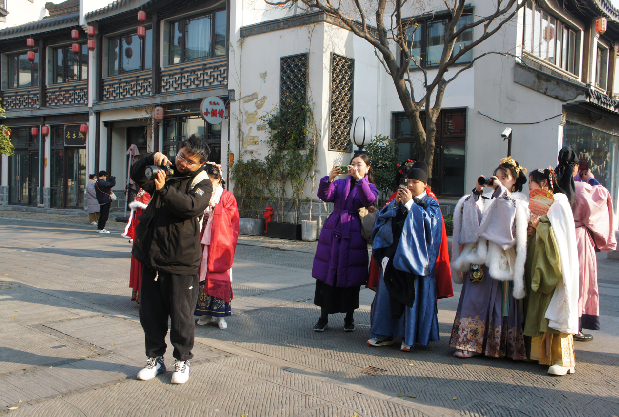 Hanfu street photography